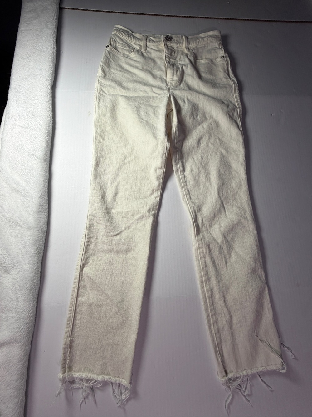 Frame Denim Cream Straight-Leg Jeans